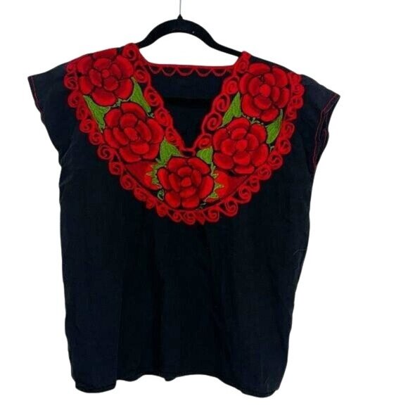 Hand-Embroidered Black Mexican Blouse With Red Floral Pattern V-Neck Short Sleev - Picture 1 of 5